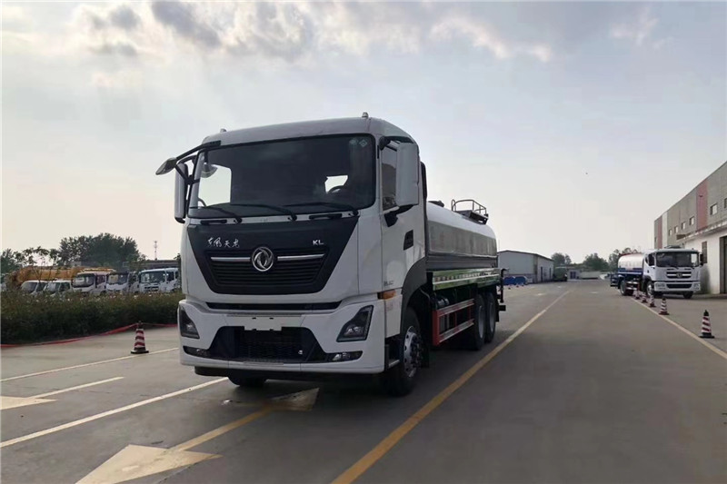 東風天龍后八輪20噸噴霧車，國六綠化噴灑車