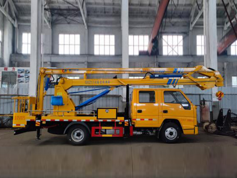 江鈴17.6米高空作業(yè)車(chē)